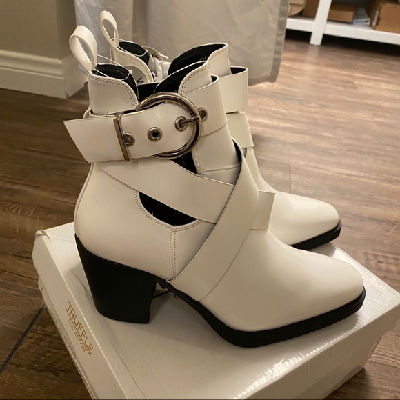 Truffle collection booties - Picture 3 of 4